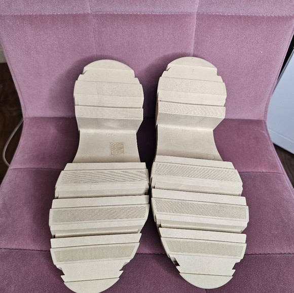 Steve Maden shoes, size 38, new without box, white spot, shown on pictures - Picture 5 of 8